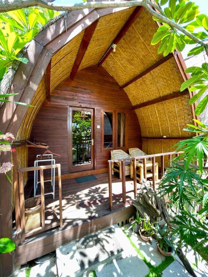 The Golden Ave Bungalow Гілі-Траванган Екстер'єр фото